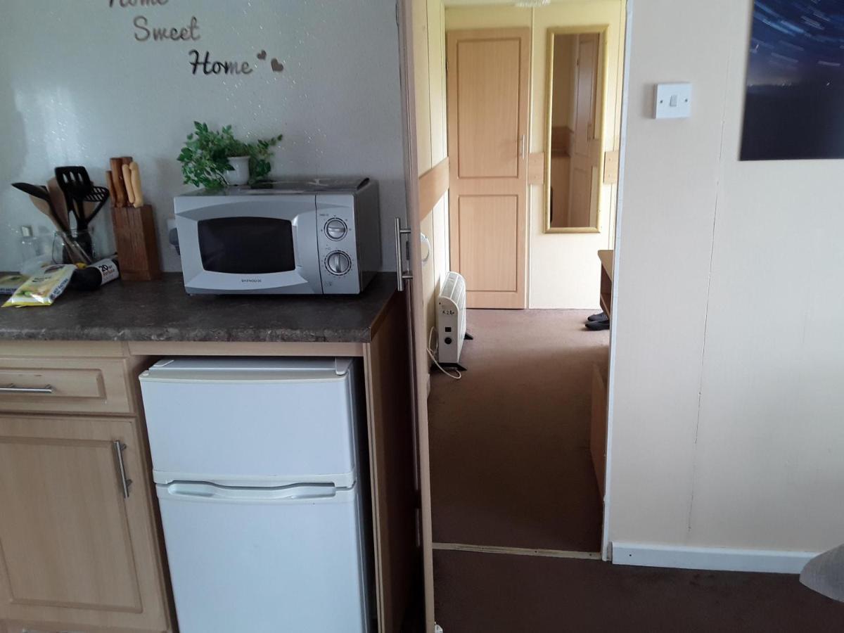3 Bed Caravan Approx 10 Mins From Bill 1 * Kingston upon Hull